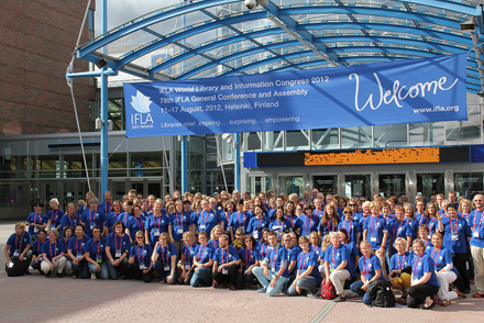 IFLA Volunteers gather before the beginning of WLIC 2012 in Helsinki; Photo by Pirjo Sallmen