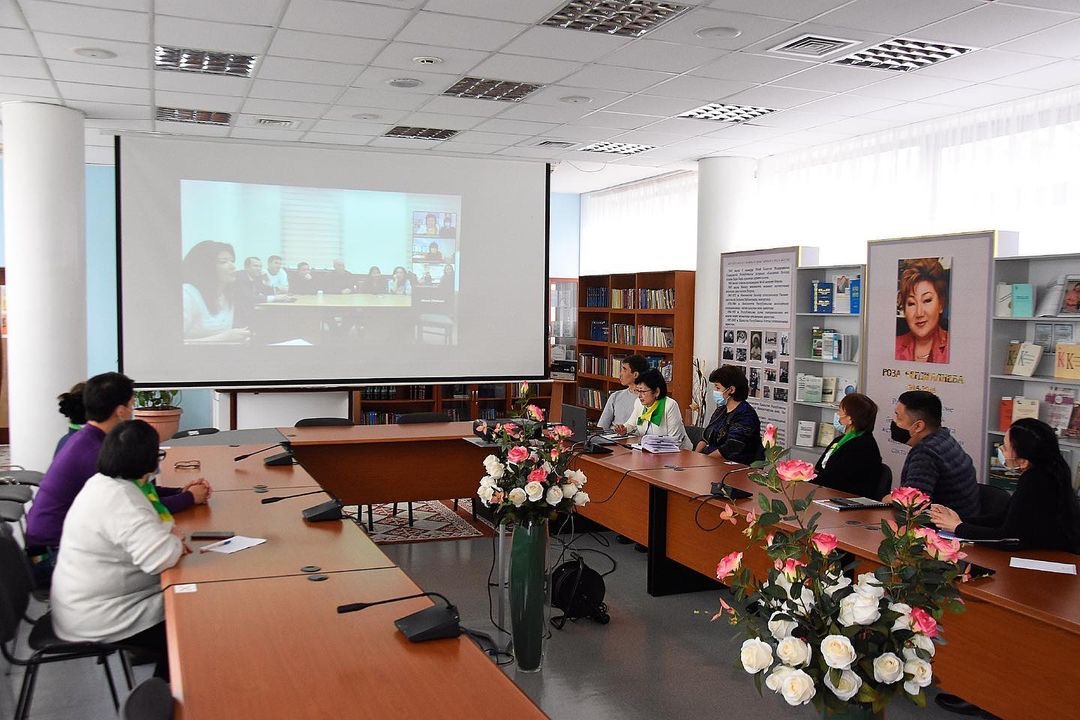 Book restoration specialists attend a virtual master class with colleagues from across Central Asia